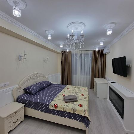 Business Class Apartments In The City Center Chisinau Exterior photo